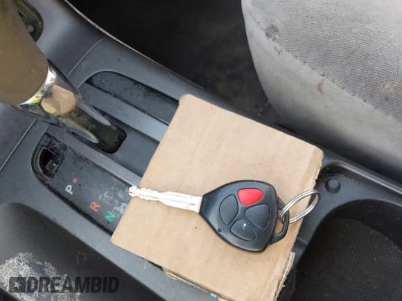 ✅ 2006 Toyota Camry LE • VIN: 4T1BE30K06U719341 • Lot: 43682302. Listed on IAAI with 175,121 mi. Free auction sales archive from the USA and detailed vehicle history report at DreamBid. Image 11.