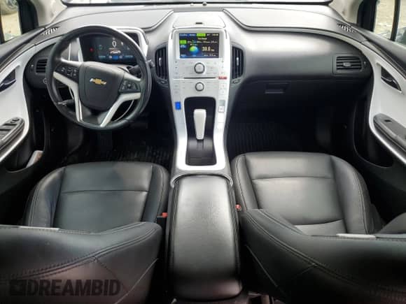 2013 Chevrolet Volt z VIN 1G1RD6E41DU133237, wystawiony jako Copart lot #60334984 z przebiegiem 118 985 mil mil oraz Czysty tytuł • Clean title. Historia ofert i sprzedaży dostępna na DreamBid. Obrazek 8.