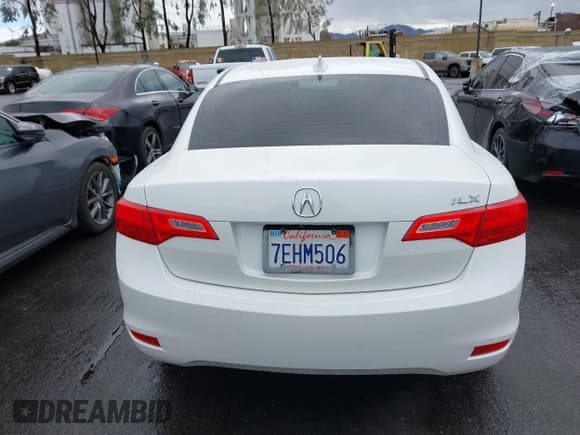 ✅ 2014 Acura ILX • VIN: 19VDE1F36EE014082 • Lot: 43759772. Listed on IAAI with 138,921 mi. Free auction sales archive from the USA and detailed vehicle history report at DreamBid. Image 16.