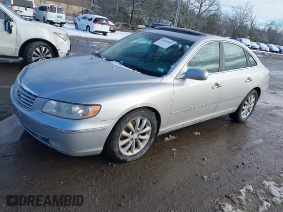 ✅ 2006 Hyundai Azera SE • VIN: KMHFC46F36A082678 • Lot: 43829082. Listed on IAAI with Not provided. Free auction sales archive from the USA and detailed vehicle history report at DreamBid. Image 2.