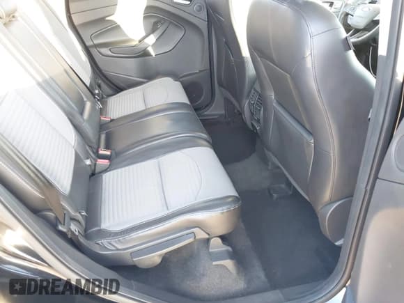 ✅ 2017 Ford Escape Titanium • VIN: 1FMCU0J97HUE96624 • Лот: 43642510. Опубликован ранее на IAAI с пробегом 63 216 миль. Бесплатный доступ к архиву аукционных продаж из США и подробный отчёт об истории автомобиля на DreamBid. Изображение 8.