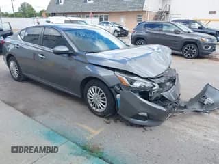 ✅ 2021 Nissan Altima S • VIN: 1N4BL4BV8MN346585 • Лот: 43048235. Опубликован ранее на IAAI с пробегом 91 105 миль. Бесплатный доступ к архиву аукционных продаж из США и подробный отчёт об истории автомобиля на DreamBid. Изображение 1.