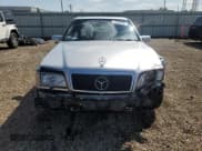 ✅ 2000 Mercedes-Benz C 230/260/280/320 • VIN: WDBHA29G0YA857211 • Lot: 71656405. Wystawiony na Copart z przebiegiem 121 674 mil. Bezpłatny archiwum sprzedaży aukcyjnych z USA i szczegółowy raport historii pojazdu na DreamBid. Zdjęcie 5.