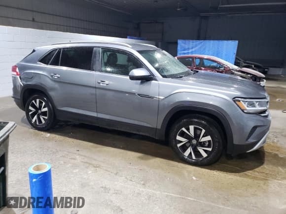 ✅ 2022 Volkswagen Atlas SE • VIN: 1V2LC2CA8NC227297 • Lot: 60211524. Listed on Copart with 38,258 mi. Free auction sales archive from the USA and detailed vehicle history report at DreamBid. Image 4.