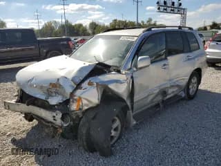 ✅ 2002 Toyota Highlander • VIN: JTEGF21A120070587 • Лот: 82248495. Опубликован ранее на Copart с пробегом Не указан. Бесплатный доступ к архиву аукционных продаж из США и подробный отчёт об истории автомобиля на DreamBid. Изображение 1.
