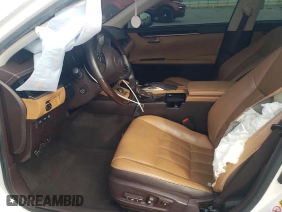 ✅ 2018 Lexus ES 300h • VIN: JTHBW1GG7J2194126 • Lot: 84231075. Listed on Copart with 66,236 mi. Free auction sales archive from the USA and detailed vehicle history report at DreamBid. Image 7.