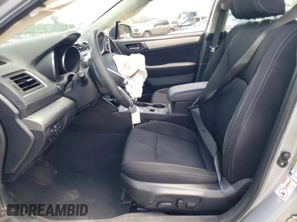 ✅ 2019 Subaru Legacy Premium • VIN: 4S3BNAF63K3040165 • Лот: 64304884. Опубликован ранее на Copart с пробегом 41 397 миль. Бесплатный доступ к архиву аукционных продаж из США и подробный отчёт об истории автомобиля на DreamBid. Изображение 7.