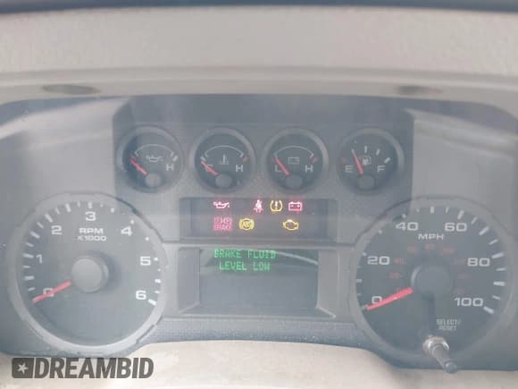 ✅ 2008 Ford F-250 XL • VIN: 1FTSW21598ED15410 • Lot: 39429781. Wystawiony na IAAI z przebiegiem 322 770 mil. Bezpłatny archiwum sprzedaży aukcyjnych z USA i szczegółowy raport historii pojazdu na DreamBid. Zdjęcie 7.