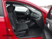 ✅ 2017 Nissan Sentra SV • VIN: 3N1AB7AP8HY328290 • Lot: 43664621. Wystawiony na IAAI z przebiegiem 50 982 mil. Bezpłatny archiwum sprzedaży aukcyjnych z USA i szczegółowy raport historii pojazdu na DreamBid. Zdjęcie 5.