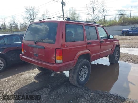 ✅ 1998 Jeep Cherokee Sport • VIN: 1J4FJ68S9WL219525 • Lot: 41889198. Listed on IAAI with Not provided. Free auction sales archive from the USA and detailed vehicle history report at DreamBid. Image 4.