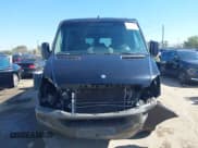 ✅ 2012 Mercedes-Benz Sprinter Passenger • VIN: WDZPE7CC1C5646024 • Lot: 42619520. Wystawiony na IAAI z przebiegiem 322 684 mil. Bezpłatny archiwum sprzedaży aukcyjnych z USA i szczegółowy raport historii pojazdu na DreamBid. Zdjęcie 13.