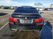 ✅ 2013 BMW M5 • VIN: WBSFV9C56DD097123 • Lot: 75357884. Wystawiony na Copart z przebiegiem Nie podano. Bezpłatny archiwum sprzedaży aukcyjnych z USA i szczegółowy raport historii pojazdu na DreamBid. Zdjęcie 6.