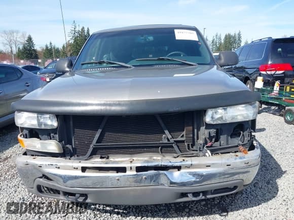 ✅ 2002 Chevrolet Suburban LT • VIN: 1GNFK16ZX2J138018 • Лот: 41877385. Опубликован ранее на IAAI с пробегом 235 161 миль. Бесплатный доступ к архиву аукционных продаж из США и подробный отчёт об истории автомобиля на DreamBid. Изображение 13.