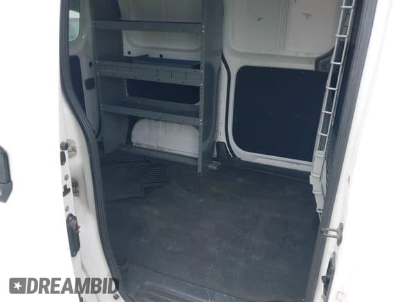 ✅ 2017 Nissan NV200 S • VIN: 3N6CM0KN0HK707532 • Lot: 42345466. Listed on IAAI with 187,083 mi. Free auction sales archive from the USA and detailed vehicle history report at DreamBid. Image 8.