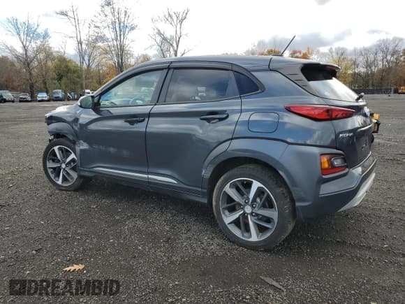 ✅ 2018 Hyundai Kona Limited • VIN: KM8K3CA53JU167728 • Лот: 90830295. Опубликован ранее на Copart с пробегом 111 550 миль. Бесплатный доступ к архиву аукционных продаж из США и подробный отчёт об истории автомобиля на DreamBid. Изображение 2.