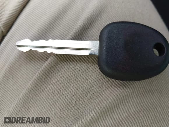 ✅ 2016 Toyota Camry LE • VIN: 4T1BF1FK0GU169732 • Лот: 43444924. Опубликован ранее на IAAI с пробегом 197 827 миль. Бесплатный доступ к архиву аукционных продаж из США и подробный отчёт об истории автомобиля на DreamBid. Изображение 11.