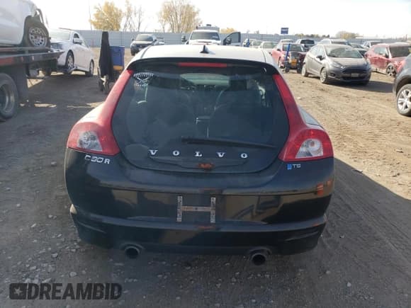 ✅ 2010 Volvo C30 • VIN: YV1672MK6A2172028 • Lot: 77348434. Wystawiony na Copart z przebiegiem 168 765 mil. Bezpłatny archiwum sprzedaży aukcyjnych z USA i szczegółowy raport historii pojazdu na DreamBid. Zdjęcie 6.