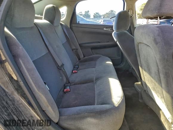 ✅ 2016 Chevrolet Impala LT • VIN: 2G1WB5E38G1188455 • Lot: 96032315. Listed on Copart with 151,579 mi. Free auction sales archive from the USA and detailed vehicle history report at DreamBid. Image 10.