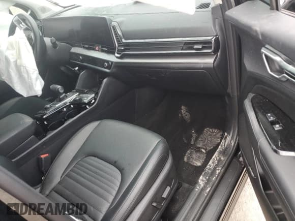 ✅ 2025 Kia Sportage SX-Prestige • VIN: 5XYK5CDF2SG270032 • Lot: 69501235. Wystawiony na Copart z przebiegiem Nie podano. Bezpłatny archiwum sprzedaży aukcyjnych z USA i szczegółowy raport historii pojazdu na DreamBid. Zdjęcie 8.