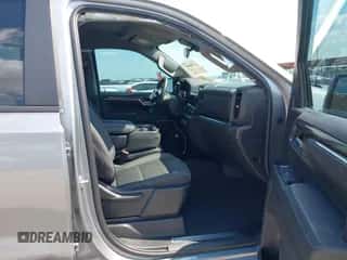 2023 Chevrolet Silverado 1500 LT z VIN 1GCUDDE87PZ240468, wystawiony jako IAAI lot #42960055 z przebiegiem 41 391 mil mil oraz . Historia ofert i sprzedaży dostępna na DreamBid. Obrazek 5.