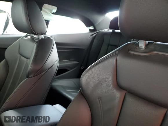 ✅ 2018 Audi A5 Prestige • VIN: WAUUNAF55JA082442 • Лот: 66690893. Опубликован ранее на Copart с пробегом Не указан. Бесплатный доступ к архиву аукционных продаж из США и подробный отчёт об истории автомобиля на DreamBid. Изображение 8.