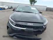 ✅ 2024 Kia Forte LXS • VIN: 3KPF24AD6RE698809 • Lot: 43422557. Wystawiony na IAAI z przebiegiem 31 606 mil. Bezpłatny archiwum sprzedaży aukcyjnych z USA i szczegółowy raport historii pojazdu na DreamBid. Zdjęcie 12.