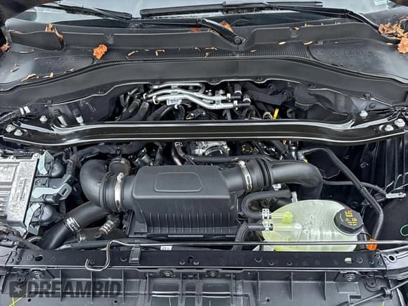 ✅ 2025 Ford Police Interceptor Utility • VIN: 1FM5K8AC0SGA05566 • Lot: 96831695. Wystawiony na Copart z przebiegiem 27 mil. Bezpłatny archiwum sprzedaży aukcyjnych z USA i szczegółowy raport historii pojazdu na DreamBid. Zdjęcie 7.