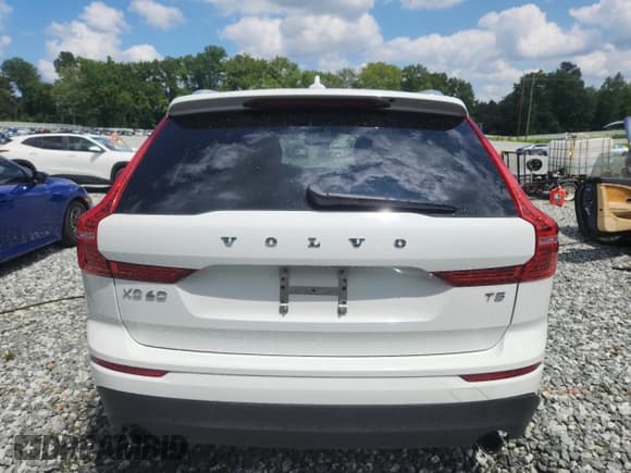 ✅ 2019 Volvo XC60 Momentum • VIN: LYV102DK2KB200699 • Lot: 64007825. Listed on Copart with 117,310 mi. Free auction sales archive from the USA and detailed vehicle history report at DreamBid. Image 6.