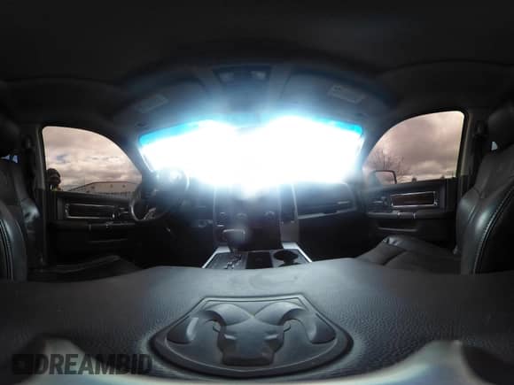 2010 Dodge 1500 Sport z VIN 1D7RV1CT1AS210154, wystawiony jako IAAI lot #41949799 z przebiegiem 147 783 mil mil oraz . Historia ofert i sprzedaży dostępna na DreamBid. Obrazek 19.