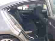 2019 Hyundai Elantra SE с VIN 5NPD74LF2KH419770, выставлен на аукционе IAAI как лот 43255477 с пробегом 127 673 миль миль и . История ставок и продаж доступна на DreamBid. Изображение 8.