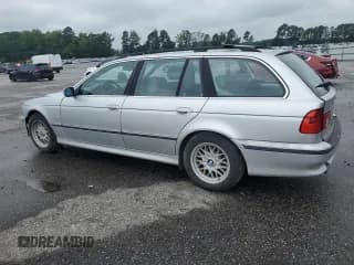 ✅ 1999 BMW 5 Series 528i • VIN: WBADP6346XBV62124 • Лот: 66775254. Опубликован ранее на Copart с пробегом 93 896 миль. Бесплатный доступ к архиву аукционных продаж из США и подробный отчёт об истории автомобиля на DreamBid. Изображение 2.