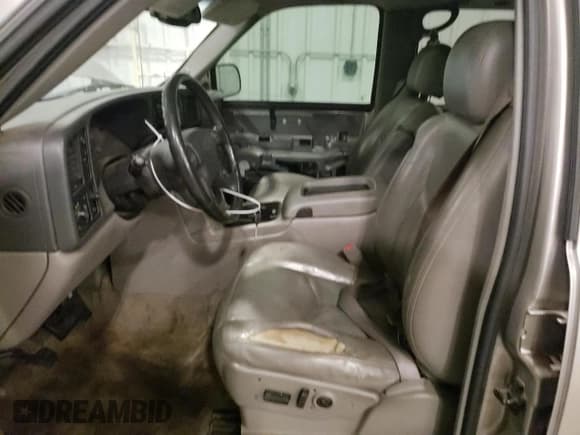 ✅ 2003 Chevrolet Suburban LT • VIN: 3GNFK16Z33G217761 • Лот: 47305255. Опубликован ранее на Copart с пробегом 148 693 миль. Бесплатный доступ к архиву аукционных продаж из США и подробный отчёт об истории автомобиля на DreamBid. Изображение 7.