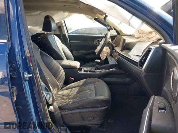 ✅ 2025 Kia Sorento EX • VIN: 5XYRH4JF3SG339455 • Lot: 43363760. Listed on IAAI with 12,414 mi. Free auction sales archive from the USA and detailed vehicle history report at DreamBid. Image 5.