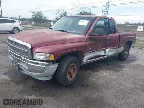 ✅ 2001 Dodge 1500 • VIN: 3B7HC13YX1G767353 • Lot: 43796237. Listed on IAAI with Not provided. Free auction sales archive from the USA and detailed vehicle history report at DreamBid. Image 2.