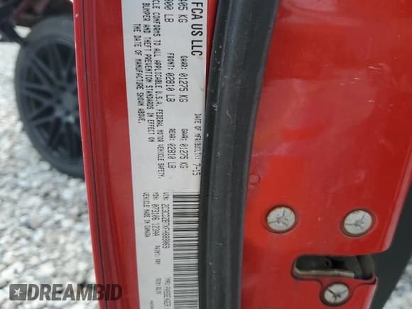 ✅ 2015 Dodge Challenger R/T Plus • VIN: 2C3CDZBTXFH889069 • Lot: 63397564. Wystawiony na Copart z przebiegiem 126 015 mil. Bezpłatny archiwum sprzedaży aukcyjnych z USA i szczegółowy raport historii pojazdu na DreamBid. Zdjęcie 15.