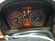 ✅ 2007 BMW 3 Series 328i • VIN: WBAWR33567PX79220 • Lot: 71395355. Wystawiony na Copart z przebiegiem 115 414 mil. Bezpłatny archiwum sprzedaży aukcyjnych z USA i szczegółowy raport historii pojazdu na DreamBid. Zdjęcie 9.