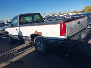 ✅ 1992 Chevrolet Silverado 1500 • VIN: 1GCEK14KXNE149561 • Lot: 43585669. Wystawiony na IAAI z przebiegiem 188 689 mil. Bezpłatny archiwum sprzedaży aukcyjnych z USA i szczegółowy raport historii pojazdu na DreamBid. Zdjęcie 3.