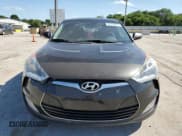 ✅ 2012 Hyundai Veloster w/Red Int • VIN: KMHTC6AD9CU058948 • Lot: 56570814. Wystawiony na Copart z przebiegiem 141 460 mil. Bezpłatny archiwum sprzedaży aukcyjnych z USA i szczegółowy raport historii pojazdu na DreamBid. Zdjęcie 5.