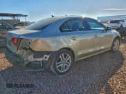 ✅ 2015 Volkswagen Jetta SEL • VIN: 3VWL07AJ2FM318069 • Лот: 94807905. Опубликован ранее на Copart с пробегом 111 276 миль. Бесплатный доступ к архиву аукционных продаж из США и подробный отчёт об истории автомобиля на DreamBid. Изображение 3.