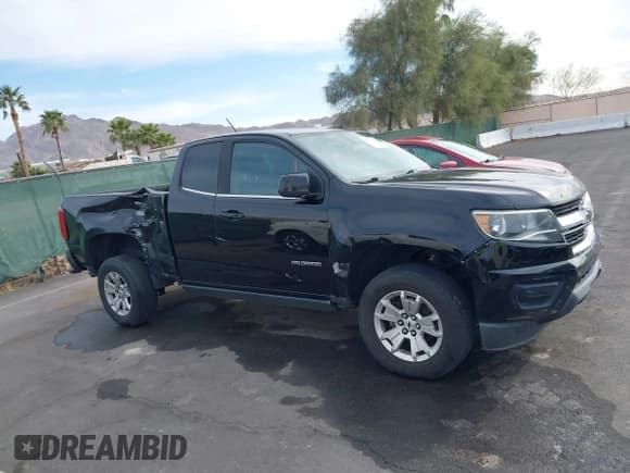 ✅ 2018 Chevrolet Colorado 2WD LT • VIN: 1GCHSCEA4J1266892 • Lot: 41776488. Listed on IAAI with 151,321 mi. Free auction sales archive from the USA and detailed vehicle history report at DreamBid. Image 13.