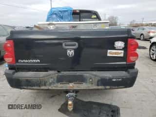 ✅ 2005 Dodge Dakota ST • VIN: 1D7HW28K55S265016 • Лот: 83100284. Размещён на Copart с пробегом 154 307 миль миль. Получите бесплатный доступ к архиву аукционных продаж из США и посмотрите подробный отчёт об истории автомобиля на DreamBid. Изображение 6.