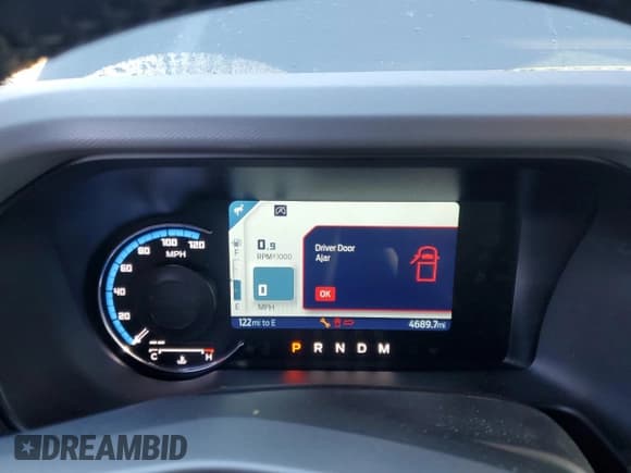 ✅ 2024 Ford Bronco Black Diamond • VIN: 1FMDE1AH3RLA71844 • Лот: 85017954. Опубликован ранее на Copart с пробегом 4 689 миль. Бесплатный доступ к архиву аукционных продаж из США и подробный отчёт об истории автомобиля на DreamBid. Изображение 9.