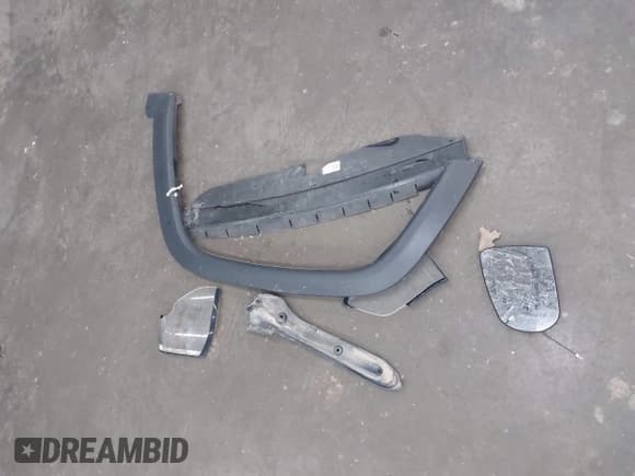 ✅ 2023 Jeep Compass Limited • VIN: 3C4NJDCN3PT529117 • Lot: 42823523. Wystawiony na IAAI z przebiegiem 31 493 mil. Bezpłatny archiwum sprzedaży aukcyjnych z USA i szczegółowy raport historii pojazdu na DreamBid. Zdjęcie 12.