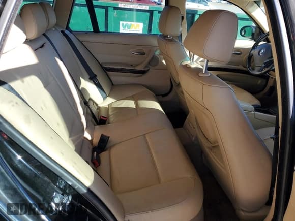 ✅ 2007 BMW 3 Series 328xi • VIN: WBAVT73577FZ36439 • Lot: 87909375. Wystawiony na Copart z przebiegiem 199 387 mil. Bezpłatny archiwum sprzedaży aukcyjnych z USA i szczegółowy raport historii pojazdu na DreamBid. Zdjęcie 10.