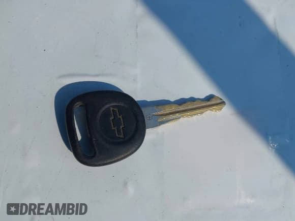 ✅ 2011 Chevrolet Silverado 2500HD Work Truck • VIN: 1GC2CVCG6BZ138484 • Лот: 43142036. Опубликован ранее на IAAI с пробегом 138 318 миль. Бесплатный доступ к архиву аукционных продаж из США и подробный отчёт об истории автомобиля на DreamBid. Изображение 11.