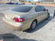 ✅ 2002 Lexus ES 300 • VIN: JTHBF30G420049256 • Lot: 43833415. Wystawiony na IAAI z przebiegiem 313 735 mil. Bezpłatny archiwum sprzedaży aukcyjnych z USA i szczegółowy raport historii pojazdu na DreamBid. Zdjęcie 4.