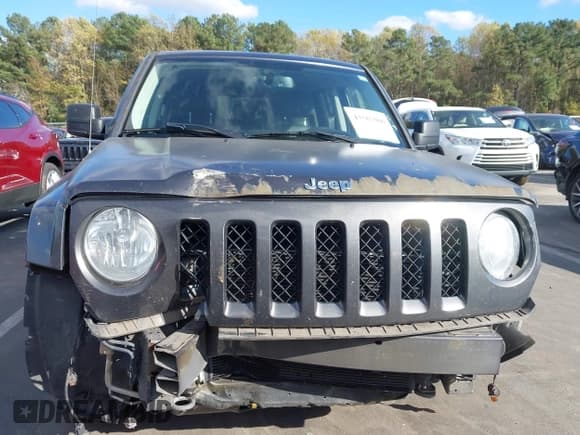 ✅ 2016 Jeep Patriot High Altitude • VIN: 1C4NJPFA7GD700547 • Lot: 43567000. Wystawiony na IAAI z przebiegiem 193 492 mil. Bezpłatny archiwum sprzedaży aukcyjnych z USA i szczegółowy raport historii pojazdu na DreamBid. Zdjęcie 12.