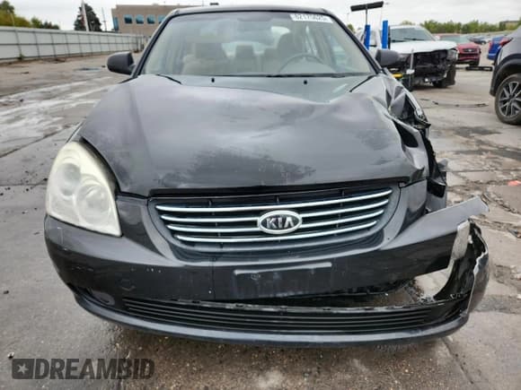 ✅ 2008 Kia Optima LX • VIN: KNAGE123385176856 • Lot: 82175625. Wystawiony na Copart z przebiegiem 70 744 mil. Bezpłatny archiwum sprzedaży aukcyjnych z USA i szczegółowy raport historii pojazdu na DreamBid. Zdjęcie 5.