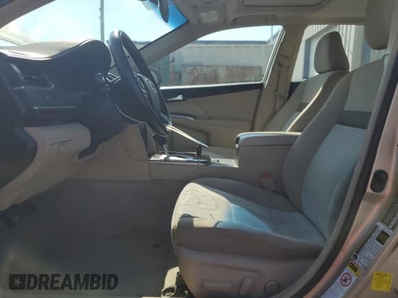 ✅ 2012 Toyota Camry SE • VIN: 4T1BF1FK9CU169450 • Lot: 93176765. Wystawiony na Copart z przebiegiem 132 314 mil. Bezpłatny archiwum sprzedaży aukcyjnych z USA i szczegółowy raport historii pojazdu na DreamBid. Zdjęcie 7.