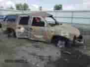 2005 Chevrolet Suburban LT z VIN 3GNFK16Z25G160052, wystawiony jako Copart lot #71849184 z przebiegiem Nie podano mil oraz Czysty tytuł • Clean title. Historia ofert i sprzedaży dostępna na DreamBid. Obrazek 4.